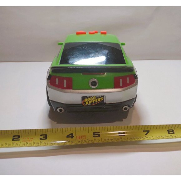 Road Rippers 2010 Ford Mustang 5.0 GT Lights, Sound, Forward Motion, Works Green - Picture 4 of 9